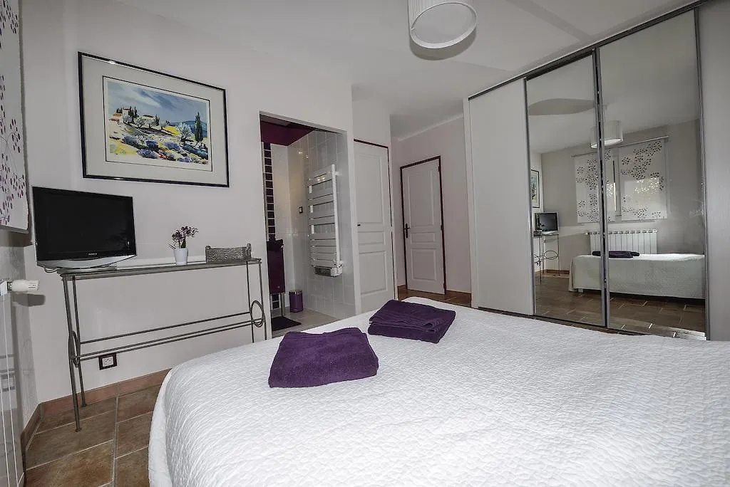 Villa La Musardiere Villecroze Bed & Breakfast